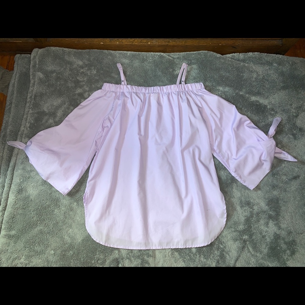 Lilac blouse with bow tie sleeves